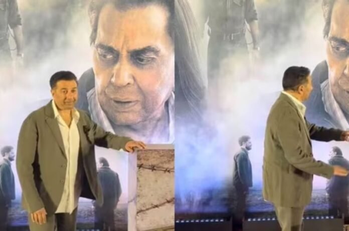 Sunny Deol at Ikkis screening